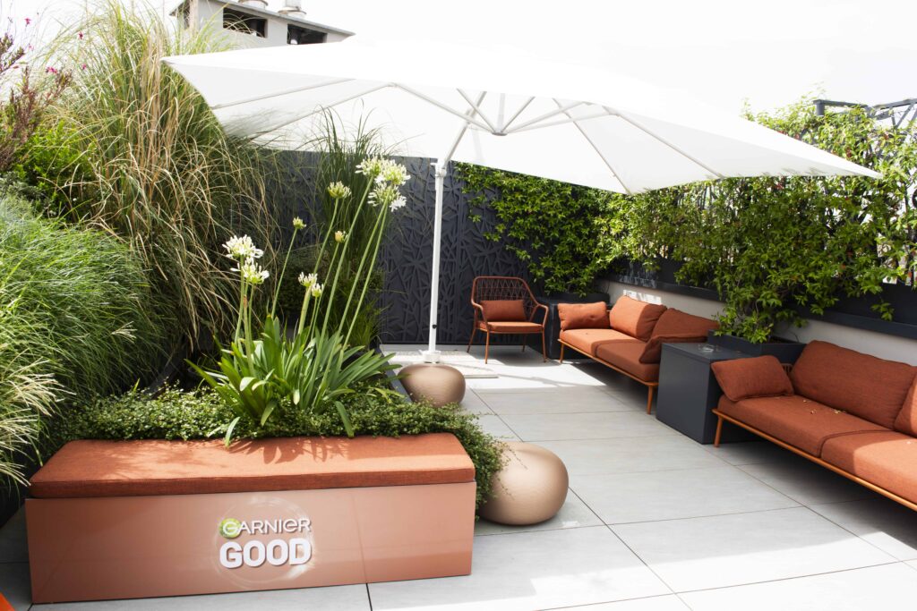 Rooftop Spazio IlluMi per evento aziendale Garnier a Milano zona Duomo