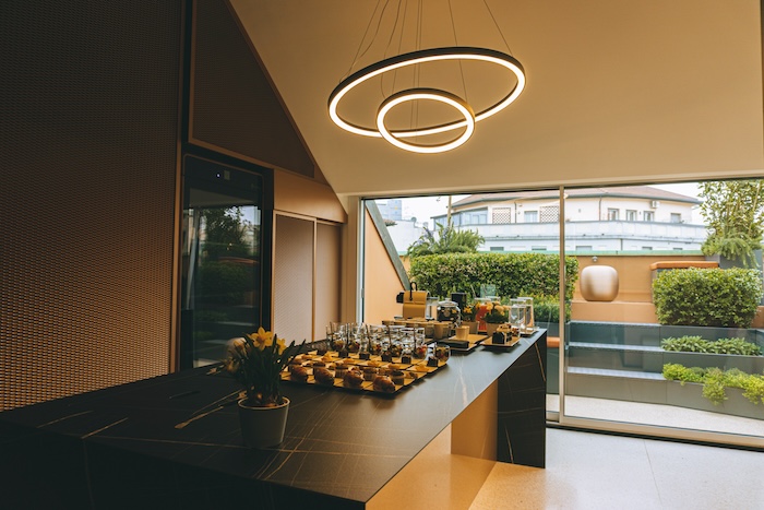 Loft e rooftop: fascino urbano e versatilità